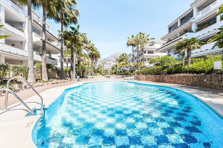 Ganze Wohnung, Las Canas Beach | Beachfront Golden Mile Sea View in Marbella West, Marbella