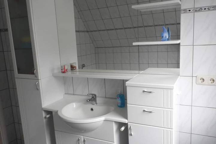 Ganze Wohnung, Ferienwohnung \"Sonnenschein\" im Og für 4 Personen in Breege, Rügen