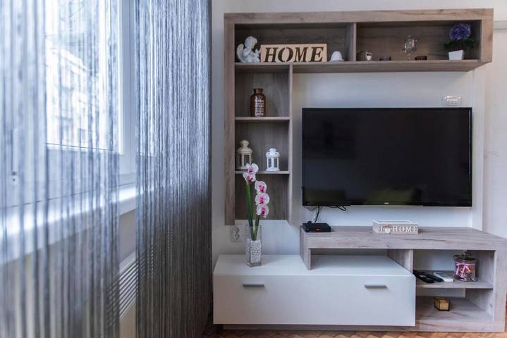 Ferienwohnung für 3 Personen, mit Terrasse und Pool sowie Sauna und Ausblick in Belgrad - 2