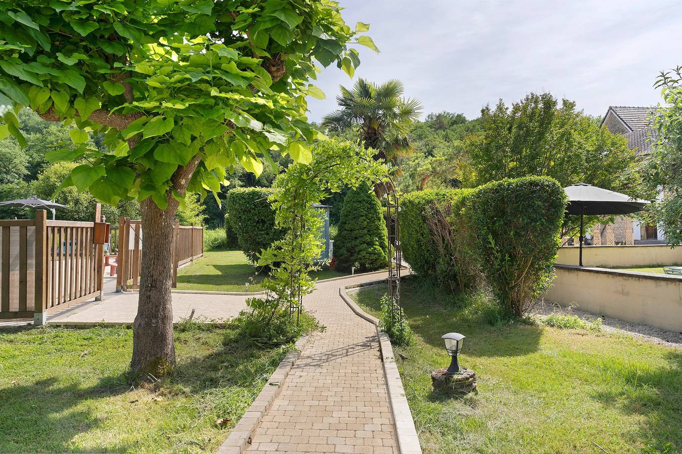 Maison de vacances  La Mailleraie - L'étang  avec piscine partagée, terrasse privée et Wi-Fi in Valojoulx, Périgord Noir