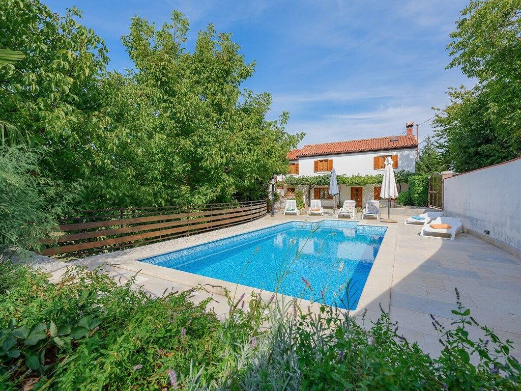 Maison de vacances à Barban avec piscine in Barban, Côte Sud d'Istrie