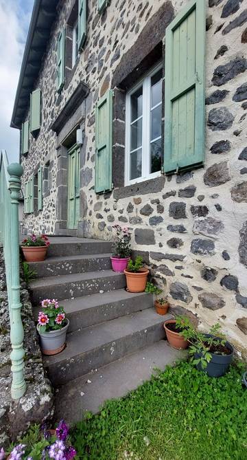 Appartement de vacances pour 4 personnes, animaux acceptés dans le Cantal