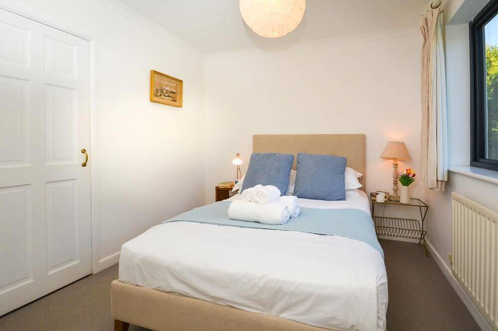 4 Bed in Trevone (oc-p00696) in Trevone, Cornwall