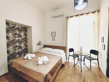 BnB für 2 Personen, mit Balkon und Ausblick in Palermo