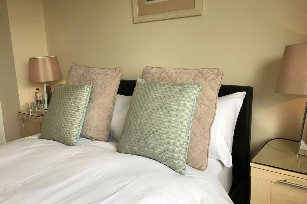 Apartamento entero, Alquiler-Confortable-Baño Privado-Vista al Jardín-Queens Rd Rental: 3 Rooms in Winchester, South Downs