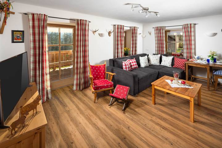 Ganze Ferienwohnung, Rosspointlehen - Ferienwohnung, ca. 45 m², 2 Pers., 1 Schlafzimmer, 1 Du/Wc, Balkon in Bischofswiesen, Berchtesgadener Alpen