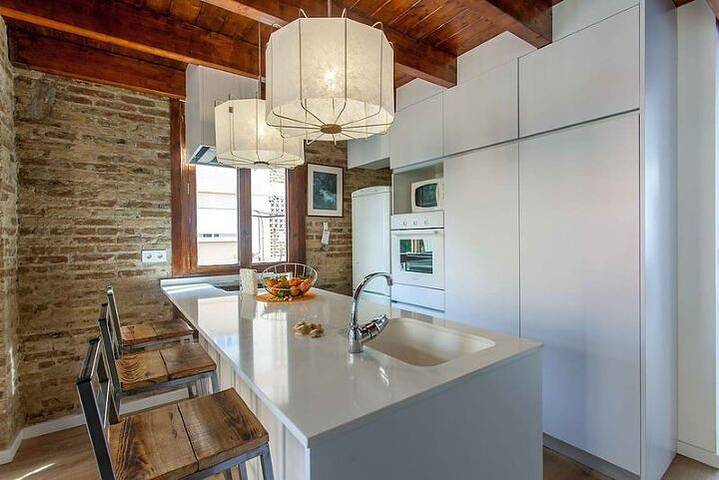 Ferienwohnung für 5 Personen, mit Terrasse, mit Haustier in Valencia - 2