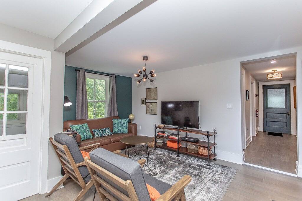 Upscale Quality Downtown Bei Der Shaw W Hochwertige Betten Und Ausstattung - in Niagara-on-the-Lake, Niagara Fälle