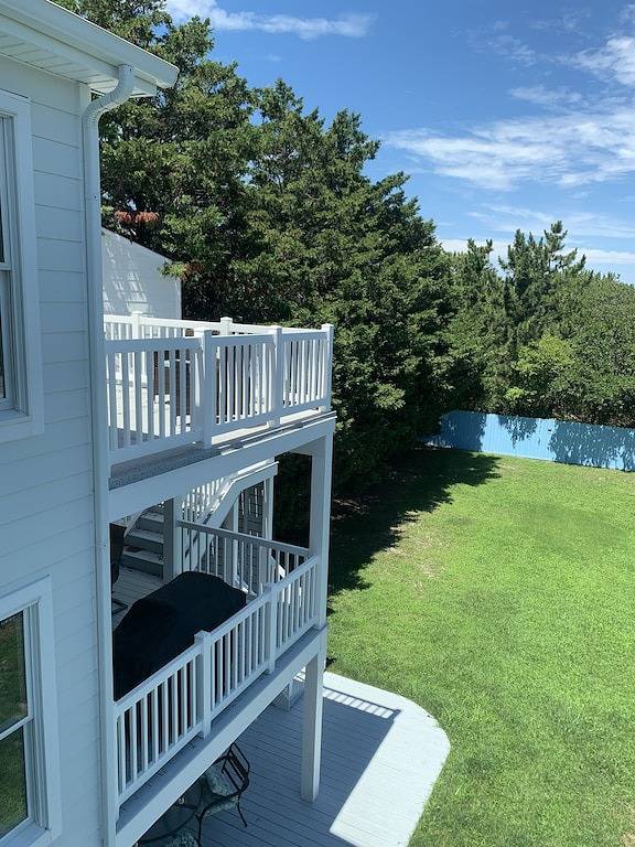 Large oceanblock beach home - Short walk to beach, shops & great restaurants! in Fenwick Island, Sussex County (Delaware)