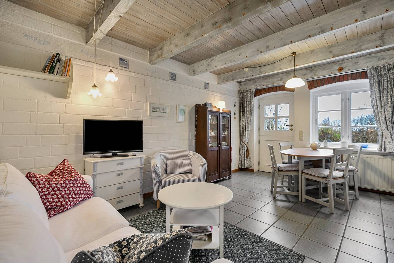 Ganze Wohnung, Ferienwohnung 2" mit Gemeinschaftsgarten, Terasse und Wlan in Rodenäs, Nordfriesland