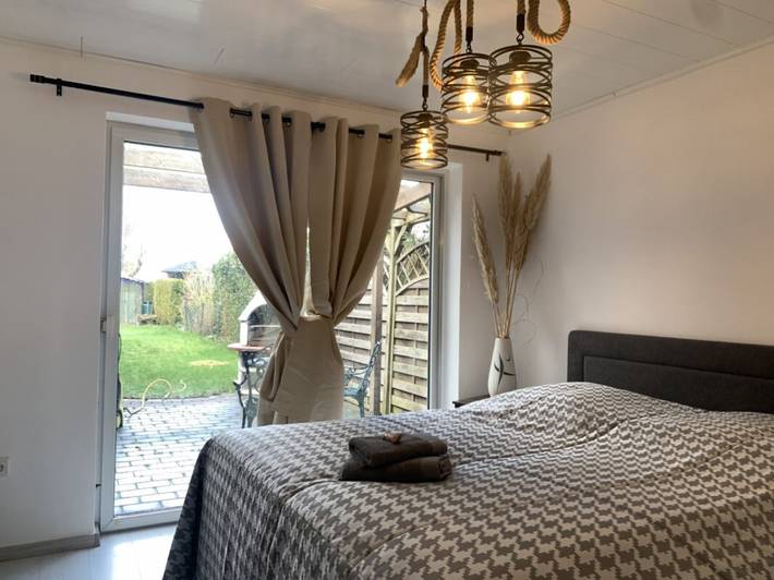 Ganze Wohnung, Ferienwohnung "Work and Relax" mit privater Terrasse, privatem Garten und Highspeed-Wlan in Eddelak, Sankt Michaelisdonn und Umgebung