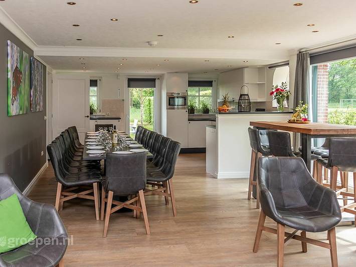 Ferienhaus für 23 Personen, mit Terrasse und Balkon/Terrasse in den Niederlande - 2