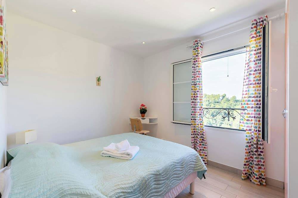 Casa-Mathilda luxueuse villa moderne avec piscine in Saint-Laurent-du-Var, Côte méditerranéenne (France)