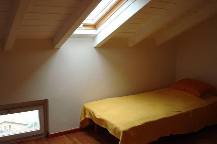 Ganze Wohnung, Traum-Aussicht - Großzügige Wohnung mit großem Garten in Lezzeno, Comer See