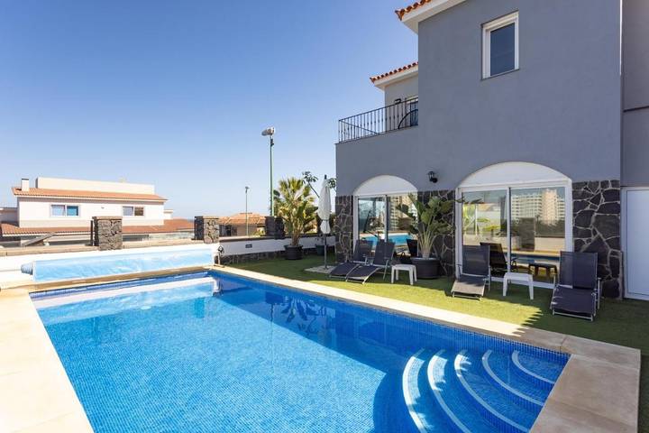 Casa rural para 12 personas, con balcón además de jacuzzi y piscina en Puerto de la Cruz - 3