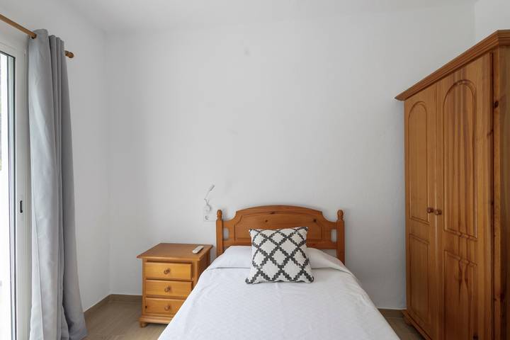 Ferienwohnung, mit Balkon und Garten in Platja es Figueral - 4