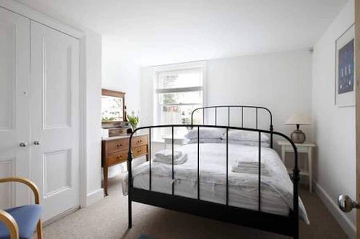 Ganze Wohnung, Schöne, luxuriöse Wohnung mit zwei Schlafzimmern, in der Nähe des Stadtzentrums, in Brighton, Sussex