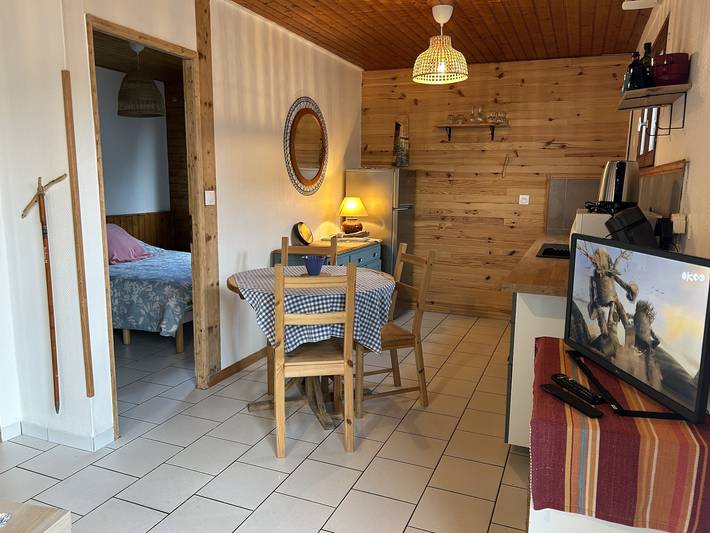 Gîte pour 4 personnes, avec terrasse et jardin à Lacanau - 3