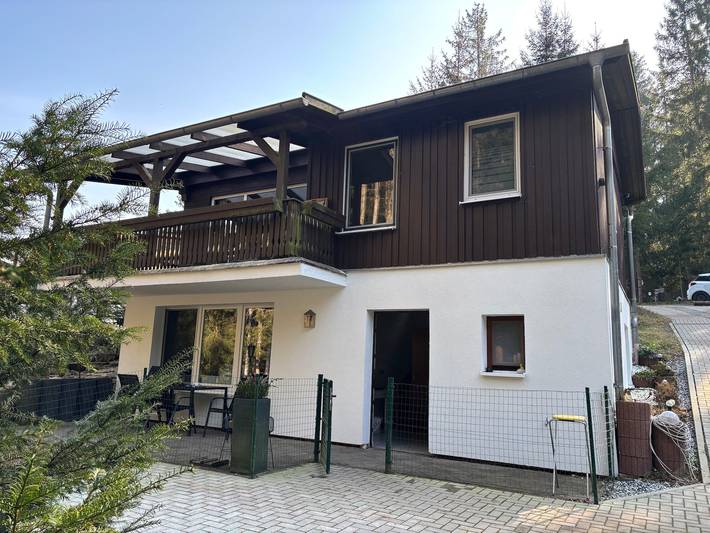 Ferienhaus für 5 Personen, mit Balkon und Sauna sowie Garten, kinderfreundlich in Friedrichroda