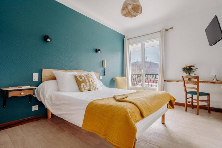 Hôtel pour 3 personnes, avec Terrasse et Jardin à Larceveau-Arros-Cibits