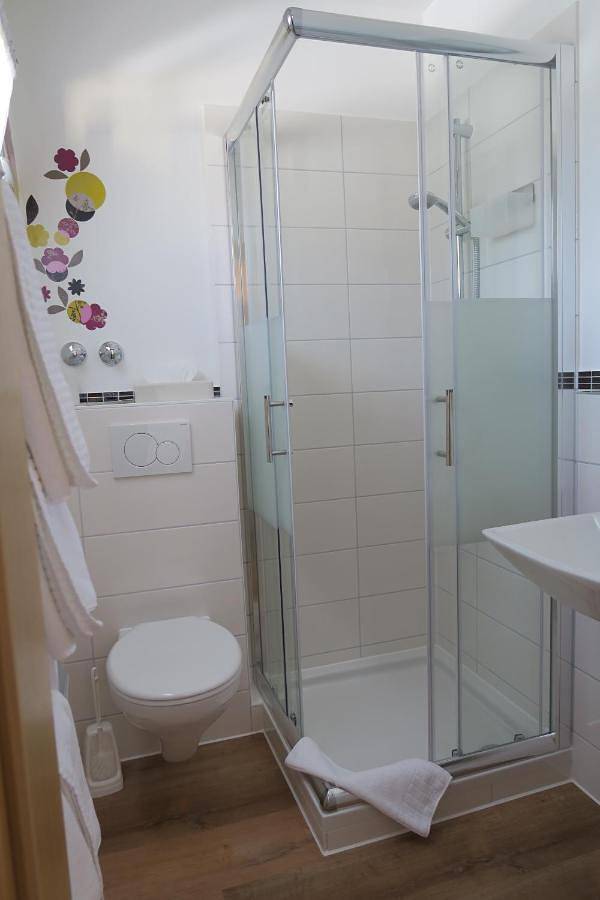 Hôtel pour 2 personnes, avec terrasse à Overath - 2