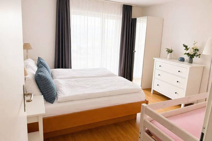 Familienfreundliche Ferienwohnung mit Seesicht in Meggen in Meggen, Vierwaldstättersee