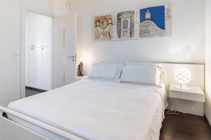 "Die Möwe" House with Garden, Grill, and Jacuzzi with Ocean View in Bordighera, Riviera di Ponente