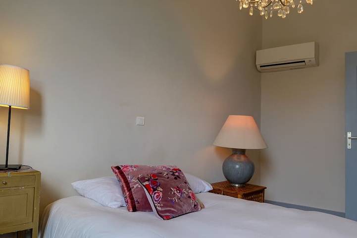 Apartamento entero, Apartamento \"La Terrasse\", situado en el corazón del pueblo de Saint-Paul-Trois-Châteaux in Saint-Paul-Trois-Châteaux, Región de Nyons