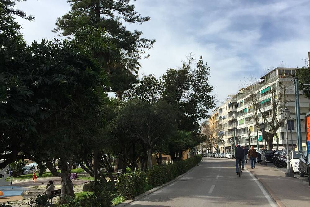 Ganze Wohnung, Parva Domus - Unterkunft im Zentrum von Sanremo mit 10 Betten zur exklusiven Nutzung in San Remo, Sanremo Gemeinde