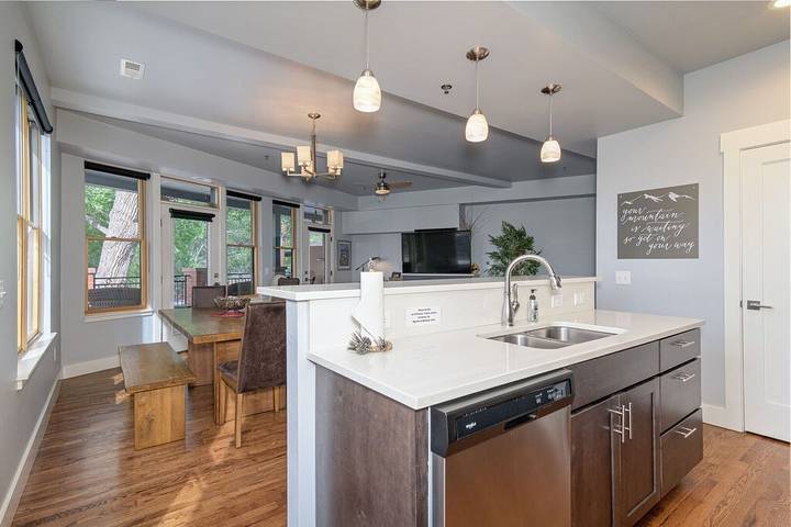 Vacation rental for 6 people, with balcony in Salida