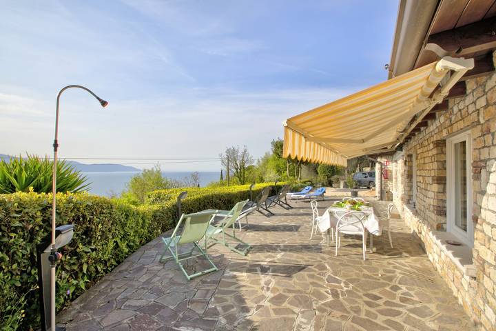 Ferienwohnung für 6 Personen, mit Terrasse und Seeblick, mit Haustier in Gargnano