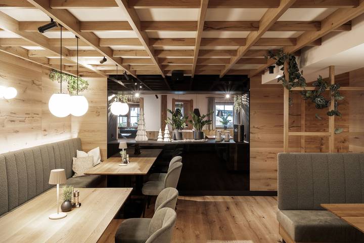 Hotel für 2 Personen, mit Balkon und Balkon/Terrasse sowie Whirlpool und Terrasse