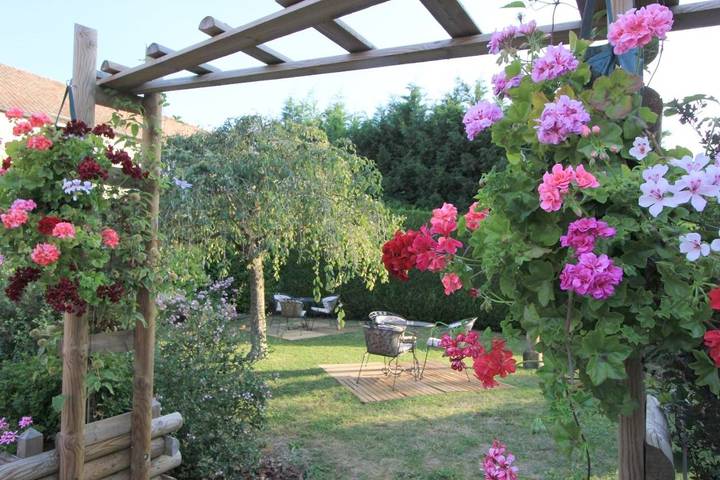 Hôtel pour 3 personnes, avec jardin dans Curtil-Vergy - 4
