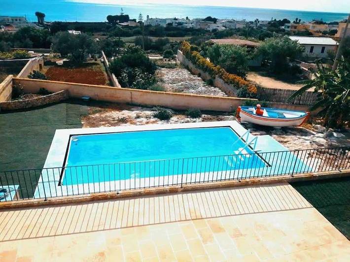 Ferienhaus für 6 Personen, mit Ausblick und Pool sowie Garten in Torre Vado - 3