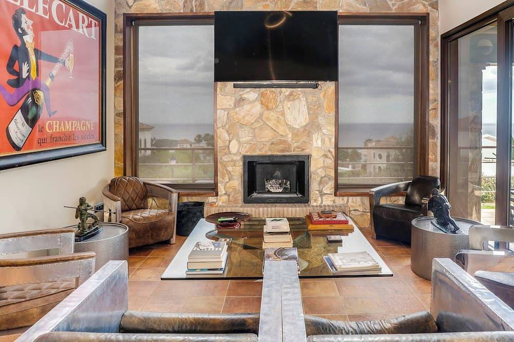 Luxury Sea View Villa Adjacent to Beach and Golf at Alcaidesa and Sotogrande. in La Alcaidesa, San Roque