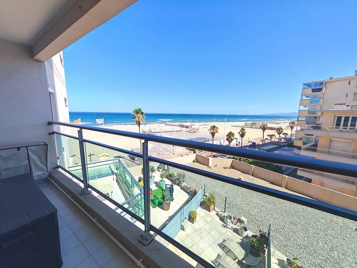 Gîte pour 4 personnes, avec terrasse dans Casino Du Canet En Rousillon - 3