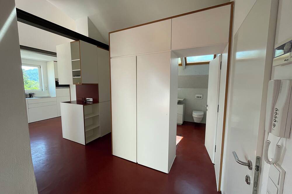 Entire apartment, Sunny haven by Lake Constance in Bregenz, Bodensee-Vorarlberg