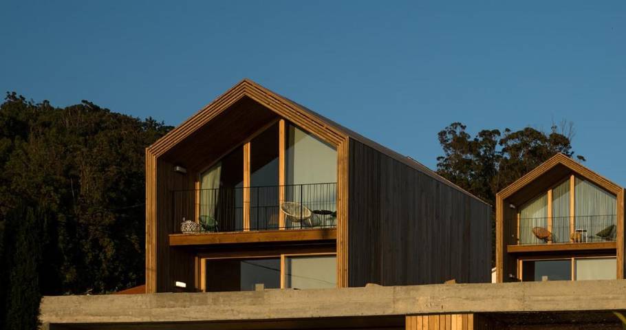 Location de vacances pour 6 personnes, avec jardin ainsi que piscine et vue, adapté aux familles à Ferrol - 4