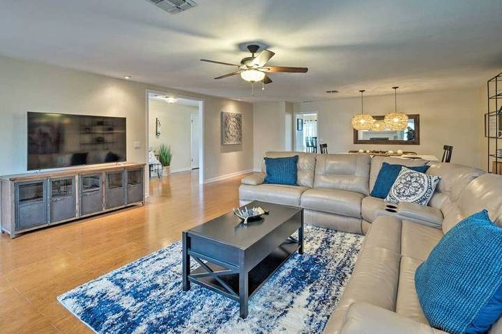 Vacation rental for 14 people, with terrace and yard in Lake Buchanan