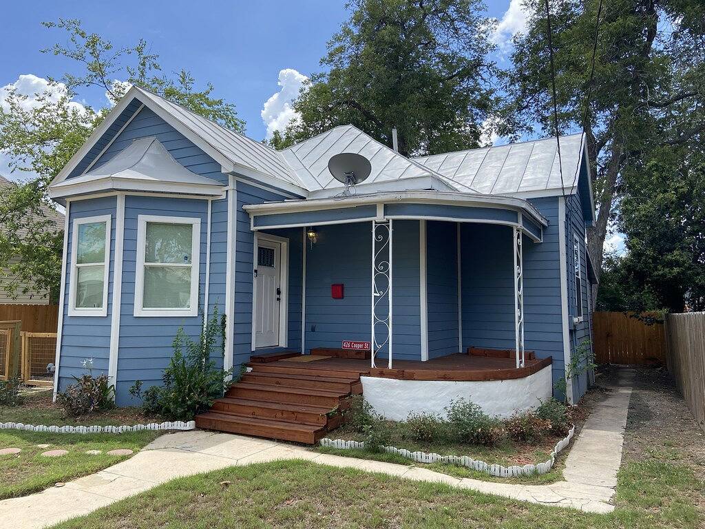Charming Historic Home + Perfect Location (8 min to Dt) in San Antonio, Bexar County