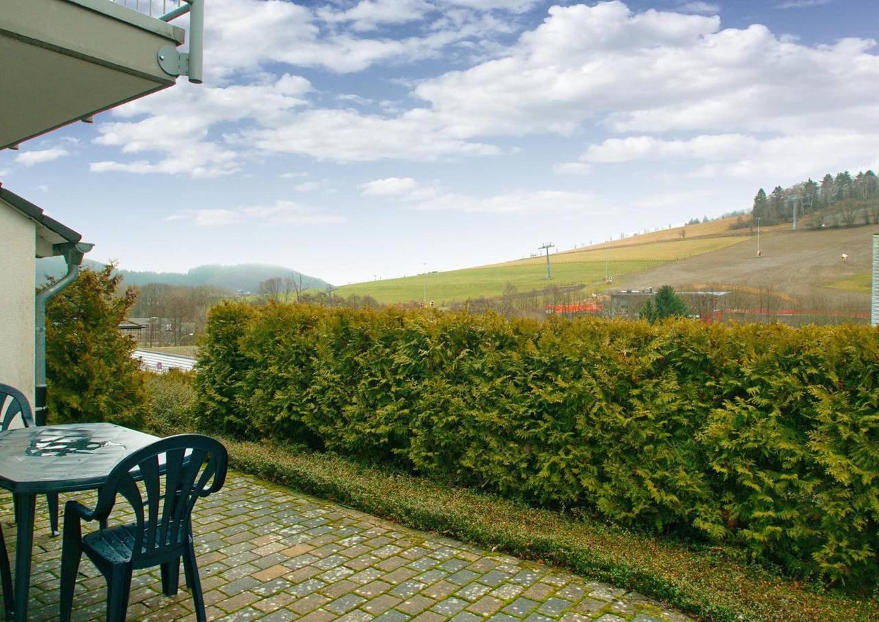 Ganze Wohnung, Ferienwohnung 'Fewo Zur Piste' mit Bergblick, privater Terrasse und Wi-Fi in Willingen, die Mittelgebirge