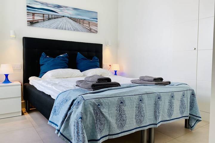 Ganze Wohnung, Erste Linie, Nachbar mit Meer und Pool, Dachterrasse, familienfreundlich in Torrox Costa, Torrox