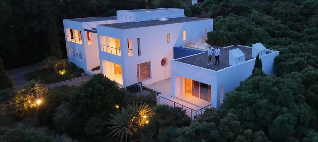 Chalet para 10 personas, con Balcón y Jacuzzi además de Terraza y Jardín en Campo de Gibraltar