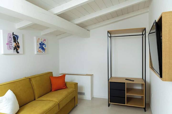 Appartement entier, Studio Quadruple Supérieur avec Balcon in Bagheria, Province de Palerme
