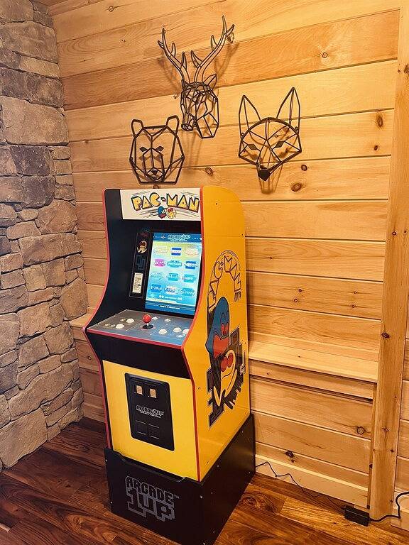 Endless Views, Secluded Cabin Hot Tub & Fireplaces in Cherry Log, Chattahoochee National Forest