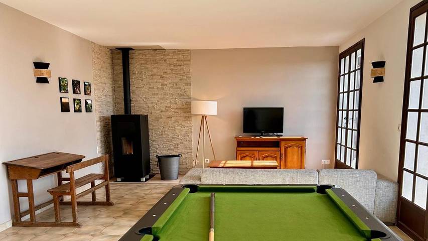 Location de vacances pour 8 personnes, avec jardin et vue dans Chasnay