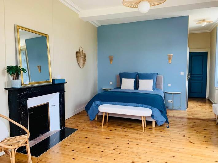 Chambre d’hôte pour 4 personnes, avec jardin et vue ainsi que terrasse et piscine à La Flèche - 3