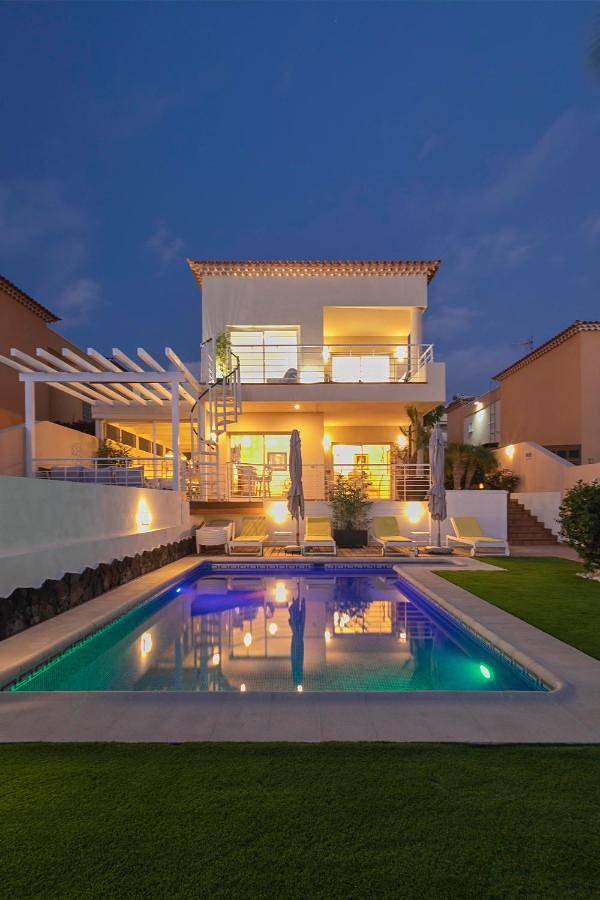 Casa rural para 9 personas, con Balcón y Terraza además de Jardín y Piscina en Santiago del Teide