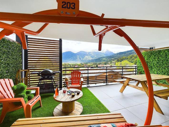 Appartement de vacances pour 4 personnes, avec Balcon ainsi que Terrasse et Vue à Domancy