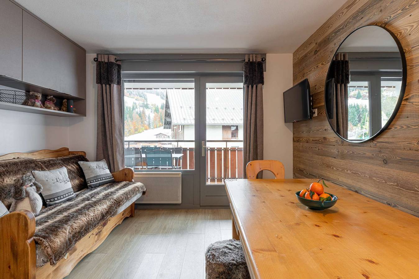 Appartement de vacances entier, Florea : Un havre de paix au cœur du village avec garage in La Clusaz, Région d'Annecy